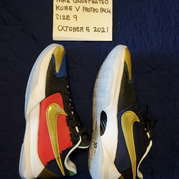 Nike Undefeated Kobe V Protro Pack